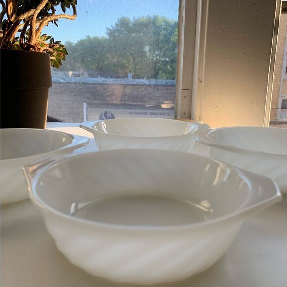 VINTAGE Set of 4 Fire King Milk Glass Ripple Mini Casserole Ramekins w/ Handles - Picture 2 of 10